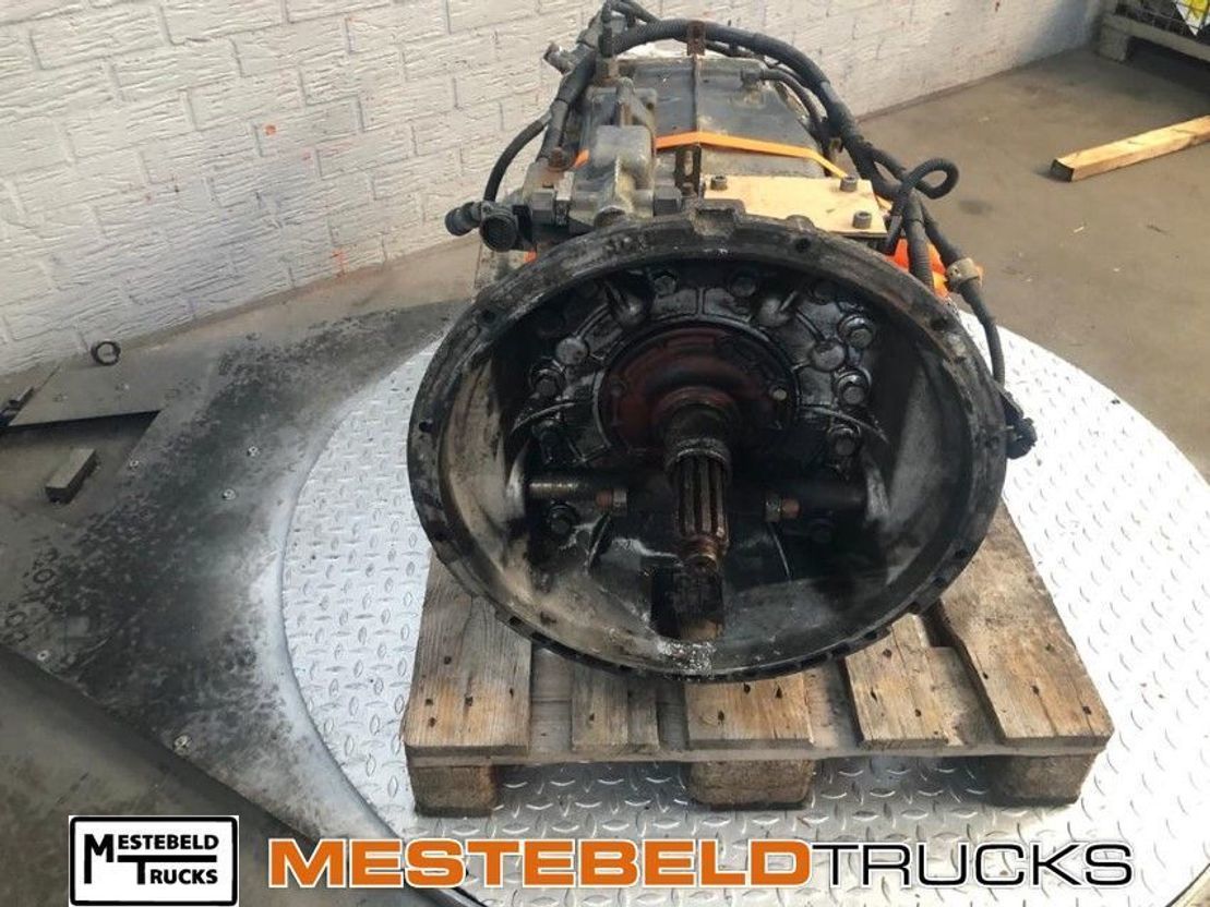Volvo Versnellingsbak SR1700 - Caja de cambios para Camión: foto 2 Volvo Versnellingsbak SR1700 - Caja de cambios para Camión: foto 2