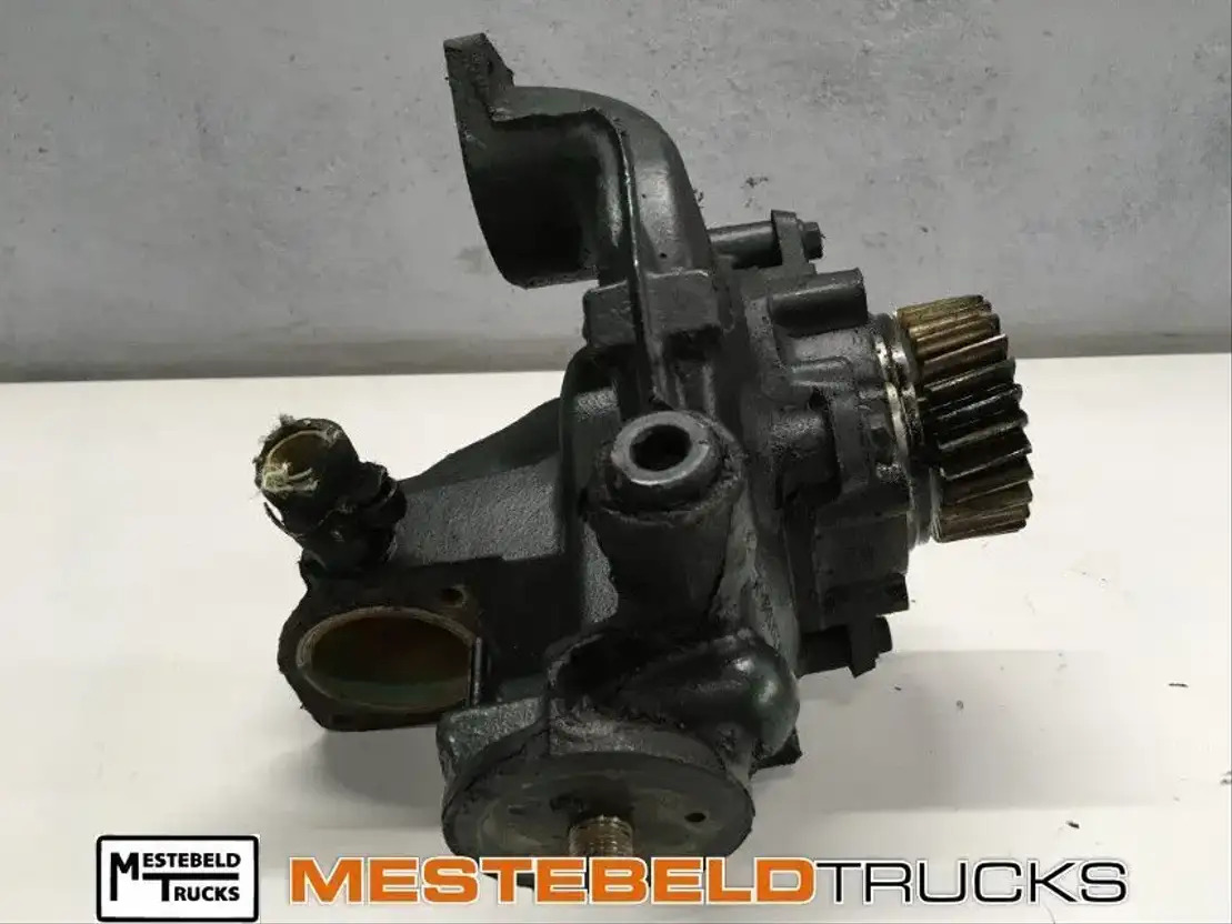 Volvo Waterpomp D12D - Sistema de refrigeración para Camión: foto 1 Volvo Waterpomp D12D - Sistema de refrigeración para Camión: foto 1