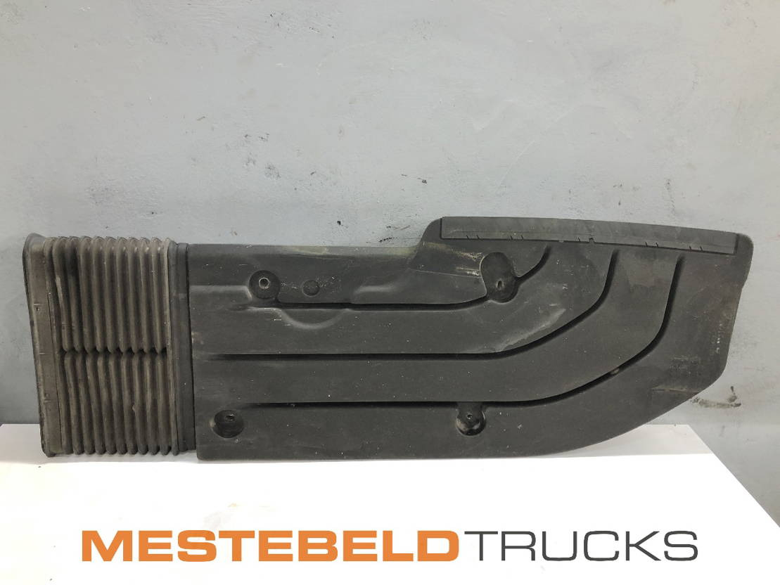 Volvo inlaatbuis - Procesamiento de combustible para Camión: foto 1 Volvo inlaatbuis - Procesamiento de combustible para Camión: foto 1