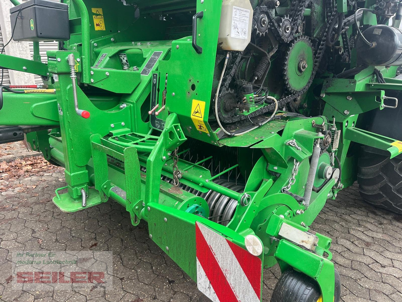 John Deere C441 R - Rotoempacadora: foto 5 John Deere C441 R - Rotoempacadora: foto 5