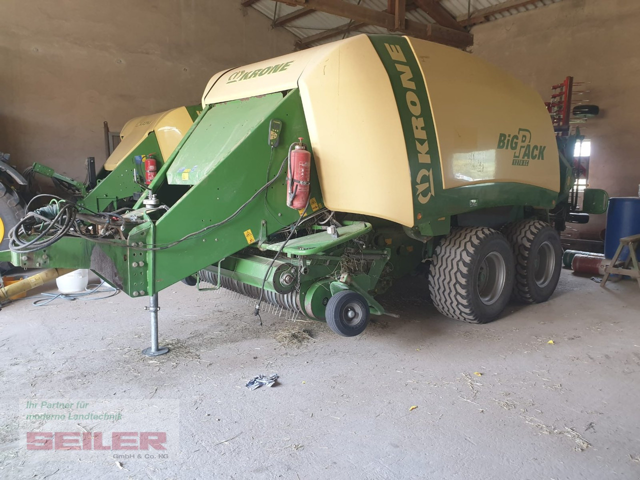 Krone Big Pack 1270 XC - Empacadora de pacas cuadradas: foto 1 Krone Big Pack 1270 XC - Empacadora de pacas cuadradas: foto 1