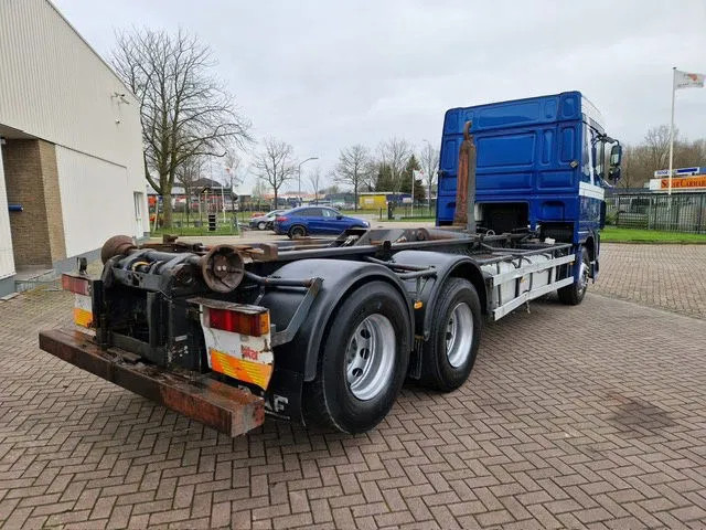 DAF XF 95.430 Euro 4 6x2 Manual-Gear - Camión chasis: foto 3 DAF XF 95.430 Euro 4 6x2 Manual-Gear - Camión chasis: foto 3