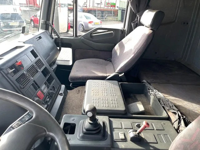Camión volquete Iveco Eurotrakker 340 380 8X4 Euro 2: foto 14