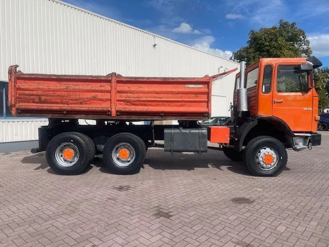 MAN 26.293 6x6 Full steel Kipper - Camión volquete: foto 5 MAN 26.293 6x6 Full steel Kipper - Camión volquete: foto 5