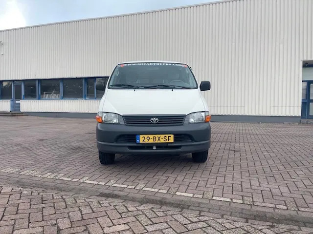 Toyota HiAce 2.5 D4-D 90 Lang Airco - Furgoneta pequeña: foto 2 Toyota HiAce 2.5 D4-D 90 Lang Airco - Furgoneta pequeña: foto 2