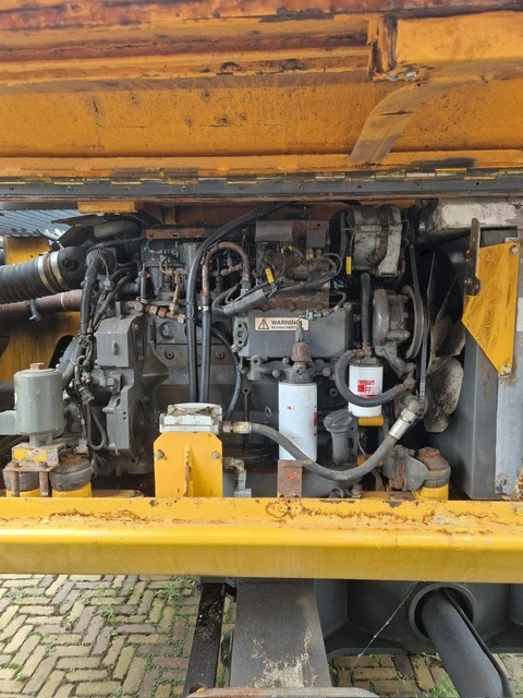 Grúa sobre orugas SENNEBOGEN S 613 R: foto 8