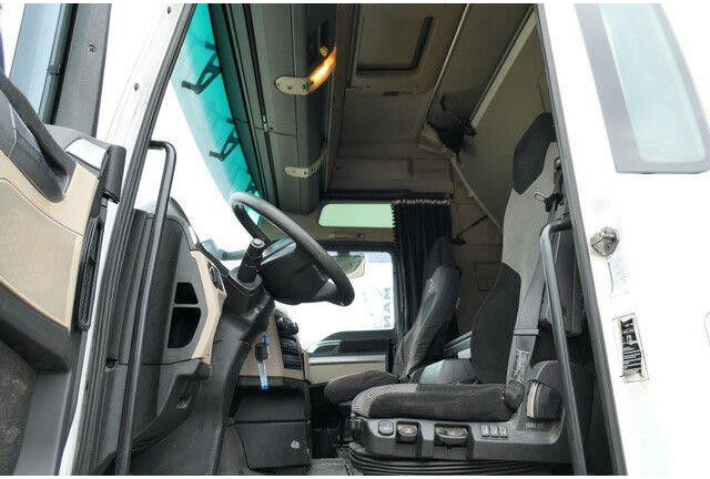 MAN 18.460 TGX XXL 4x2, Spoiler, Intarder, 2x Tank - Cabeza tractora: foto 5 MAN 18.460 TGX XXL 4x2, Spoiler, Intarder, 2x Tank - Cabeza tractora: foto 5