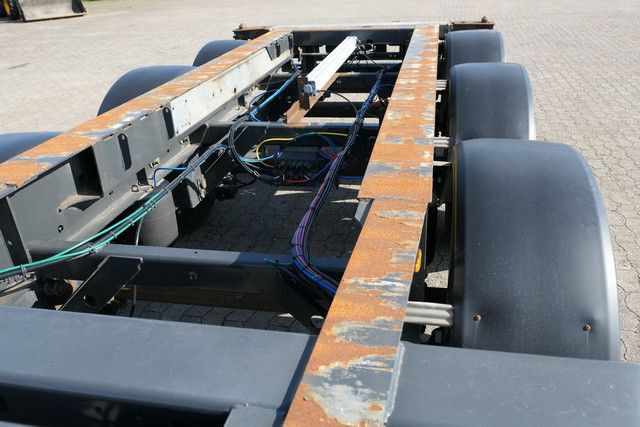 Fliegl SDS 380 SDS01, 20/30 & 40 Fuß Container, BPW - Semirremolque portacontenedore/ Intercambiable: foto 4 Fliegl SDS 380 SDS01, 20/30 & 40 Fuß Container, BPW - Semirremolque portacontenedore/ Intercambiable: foto 4