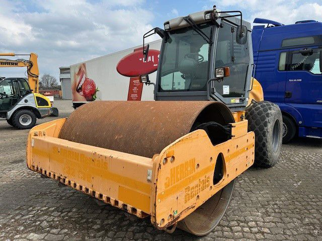 Hamm 3412HT, Deutz-Motor, Guter Zustand, Hamm 3412HT, Deutz-Motor, Guter Zustand, - Compactador: foto 2 Hamm 3412HT, Deutz-Motor, Guter Zustand, Hamm 3412HT, Deutz-Motor, Guter Zustand, - Compactador: foto 2