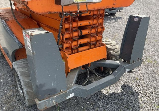 Haulotte Compact 12 DX, Geländegängig, Kubota, 12,15m - Camión con plataforma elevadora: foto 5 Haulotte Compact 12 DX, Geländegängig, Kubota, 12,15m - Camión con plataforma elevadora: foto 5