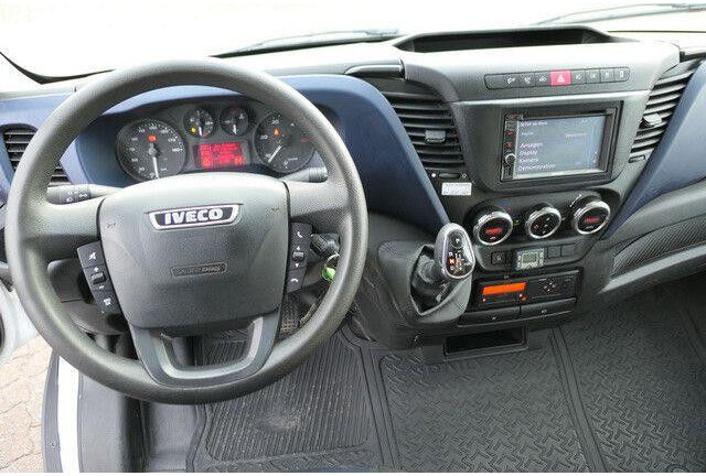 Furgón Iveco 35S16 Daily 4x2, 104tkm, Würth Regale, AHK, Navi: foto 13