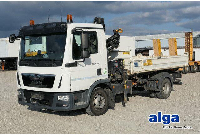 MAN 8.220 TGL BB, Hiab 055 BS-2, Greifer, AHK, Funk - Camión volquete: foto 1 MAN 8.220 TGL BB, Hiab 055 BS-2, Greifer, AHK, Funk - Camión volquete: foto 1