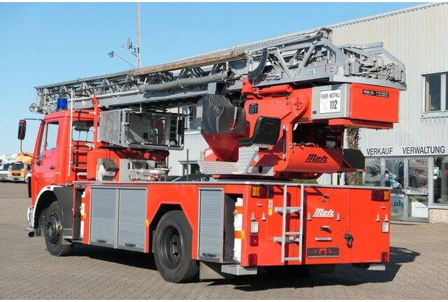 Mercedes-Benz 1422 F 4x2, Drehleiter DLK 23-12, Metz, 30m - Camión de bomberos: foto 4 Mercedes-Benz 1422 F 4x2, Drehleiter DLK 23-12, Metz, 30m - Camión de bomberos: foto 4