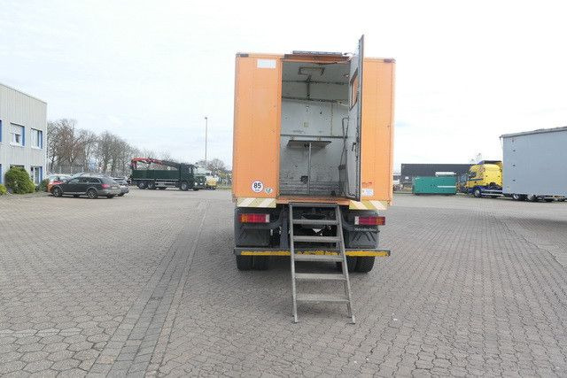 Mercedes-Benz 1518 A Atego 4X4, Klima, AHK, Allrad, Rolltor - Camión caja cerrada: foto 4 Mercedes-Benz 1518 A Atego 4X4, Klima, AHK, Allrad, Rolltor - Camión caja cerrada: foto 4
