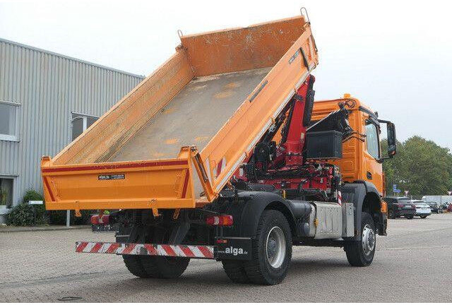 Mercedes-Benz 1835 AK Arocs 4x4, Meiller, Fassi F135AC, Funk - Camión volquete: foto 3 Mercedes-Benz 1835 AK Arocs 4x4, Meiller, Fassi F135AC, Funk - Camión volquete: foto 3