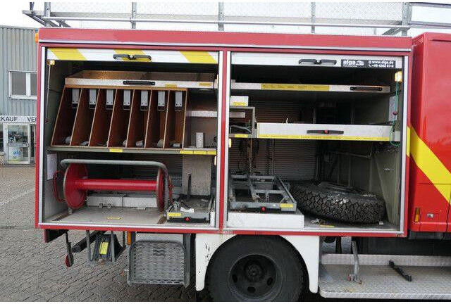 Mercedes-Benz 814 F 4x2, Pumpe, DOKA, Feuerwehr, 26tkm - Camión de bomberos: foto 3 Mercedes-Benz 814 F 4x2, Pumpe, DOKA, Feuerwehr, 26tkm - Camión de bomberos: foto 3