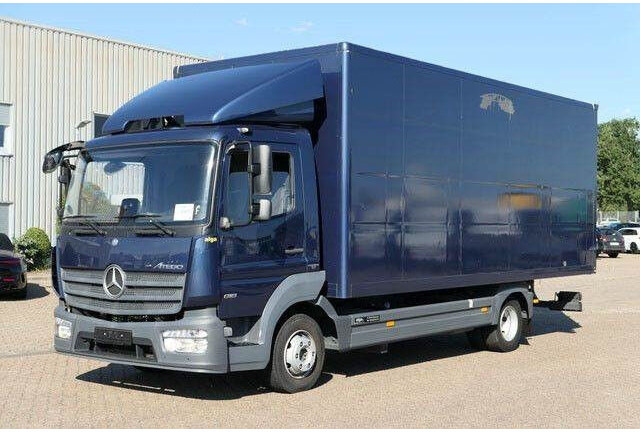 Mercedes-Benz 818 Atego 4x2, 6.200mm lang, Möbel, Klima - Camión caja cerrada: foto 5 Mercedes-Benz 818 Atego 4x2, 6.200mm lang, Möbel, Klima - Camión caja cerrada: foto 5