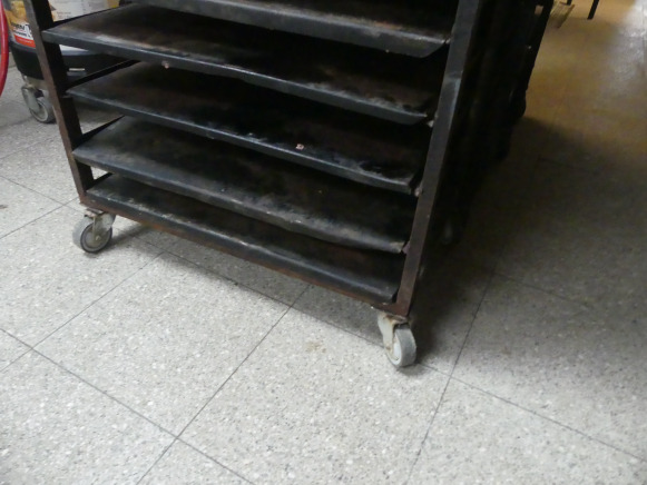 3 Chariots de four avec platine 60x40 cm - Maquinaria de panadería: foto 5 3 Chariots de four avec platine 60x40 cm - Maquinaria de panadería: foto 5