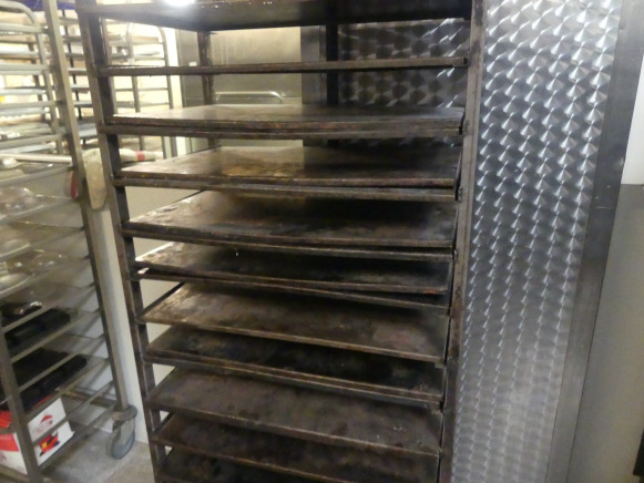 Chariot de four avec platine 60x40 cm (4 bords) - Maquinaria de panadería: foto 4 Chariot de four avec platine 60x40 cm (4 bords) - Maquinaria de panadería: foto 4