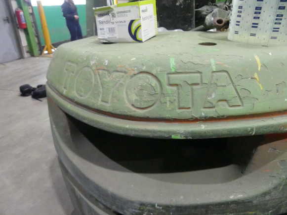 Carretilla elevadora eléctrica Chariot élévateur Toyota: foto 14