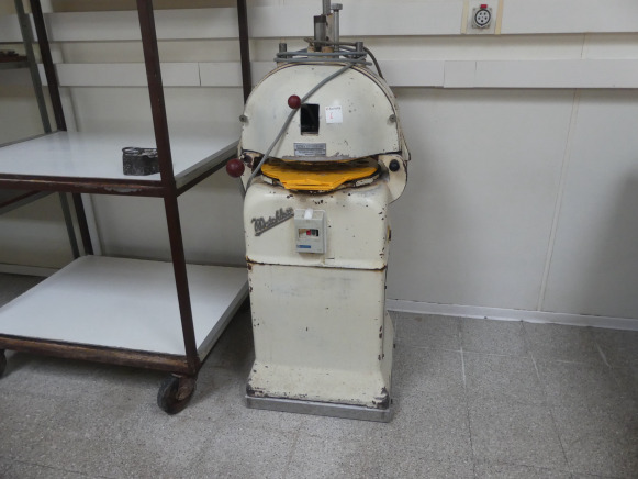 Diviseuse bouleuse Matchless - Maquinaria de panadería: foto 1 Diviseuse bouleuse Matchless - Maquinaria de panadería: foto 1