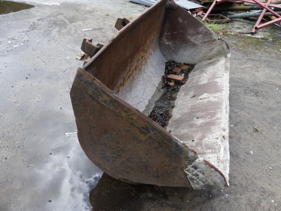 Godet marque et modèle inconnu - Cazo cargador para Maquinaria de construcción: foto 3 Godet marque et modèle inconnu - Cazo cargador para Maquinaria de construcción: foto 3