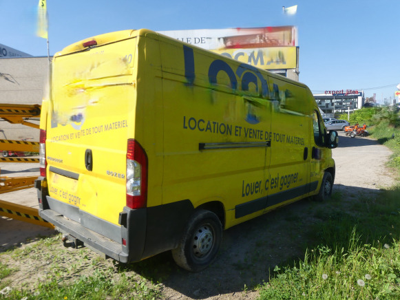 Camionnette Peugeot Boxer (2012-260.459 km) (VF3YCPMFC12203908) - Otros maquinaria: foto 4 Camionnette Peugeot Boxer (2012-260.459 km) (VF3YCPMFC12203908) - Otros maquinaria: foto 4