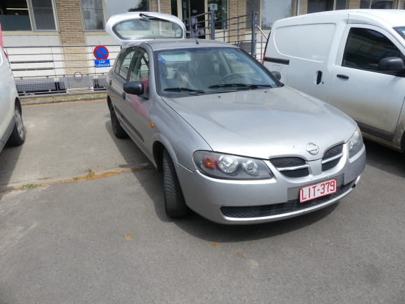 Voiture Nissan Almera (2003-123.640 km) - Otros maquinaria: foto 1 Voiture Nissan Almera (2003-123.640 km) - Otros maquinaria: foto 1