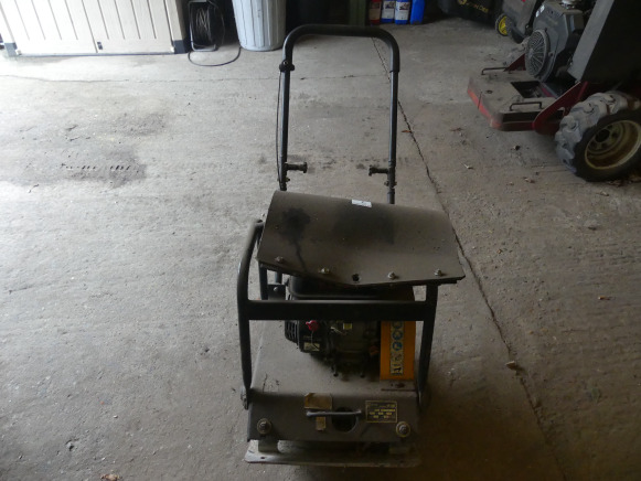 Plaque vibrante thermique Lumas VP100 - Plancha reversible: foto 1 Plaque vibrante thermique Lumas VP100 - Plancha reversible: foto 1