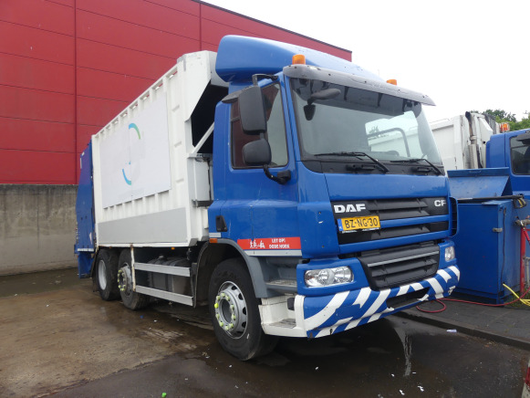 REF:BZ-NG-30 - Camion poubelle DAF FAG CF 75 (2011-465.671 km) - Camión de basura: foto 2 REF:BZ-NG-30 - Camion poubelle DAF FAG CF 75 (2011-465.671 km) - Camión de basura: foto 2