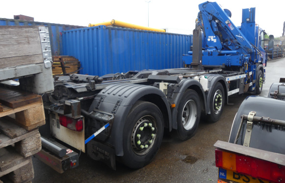 REF:BZ-RD-89 - Camion porte container avec grue Scania P360 B 8X2/*6 (2011-759.907 km) - Camión portacontenedore/ Intercambiable: foto 3 REF:BZ-RD-89 - Camion porte container avec grue Scania P360 B 8X2/*6 (2011-759.907 km) - Camión portacontenedore/ Intercambiable: foto 3