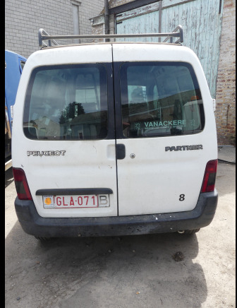 Utilitaire Peugeot Partner (1999-186.581 km) - Coche: foto 4 Utilitaire Peugeot Partner (1999-186.581 km) - Coche: foto 4