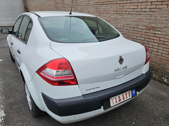 Voiture Renault Megane (2008-96.479 km-VIN:VF1LM1S0H40530344) - Coche: foto 4 Voiture Renault Megane (2008-96.479 km-VIN:VF1LM1S0H40530344) - Coche: foto 4