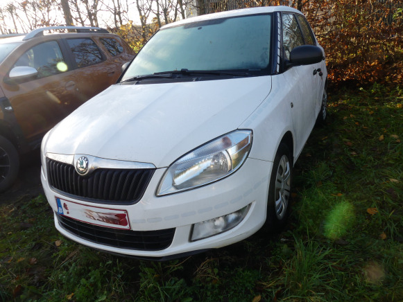 Voiture Skoda Fabia (2011-142449km-VIN:TMBEN65J1B3190467) - Coche: foto 3 Voiture Skoda Fabia (2011-142449km-VIN:TMBEN65J1B3190467) - Coche: foto 3