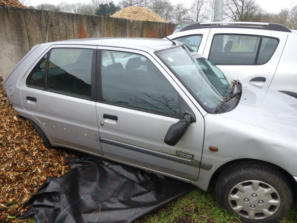 Voiture (saisie sur voirie) Peugeot 106 - Coche: foto 3 Voiture (saisie sur voirie) Peugeot 106 - Coche: foto 3
