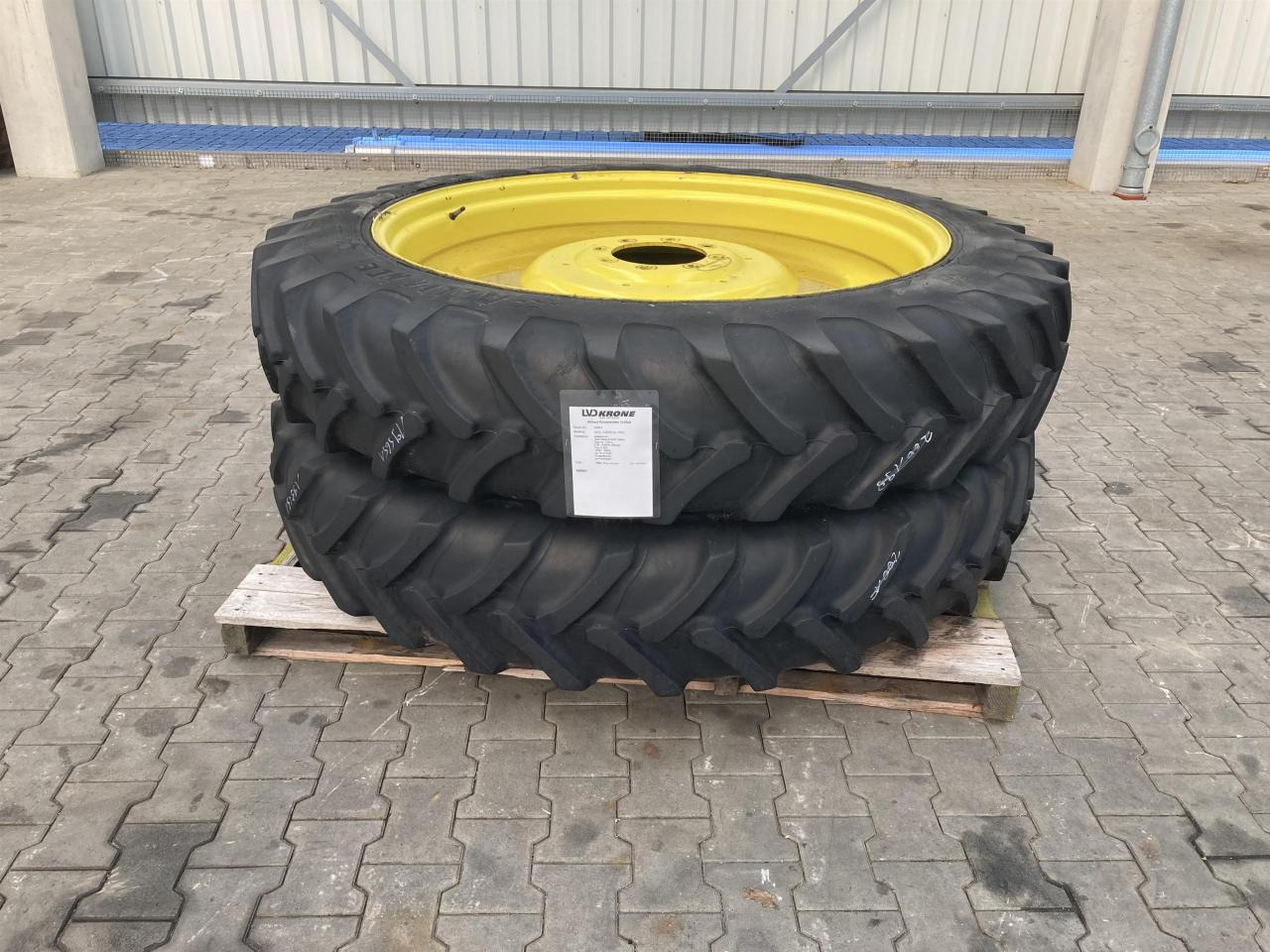 Alliance 13.6R48 - Neumático para Maquinaria agrícola: foto 1 Alliance 13.6R48 - Neumático para Maquinaria agrícola: foto 1