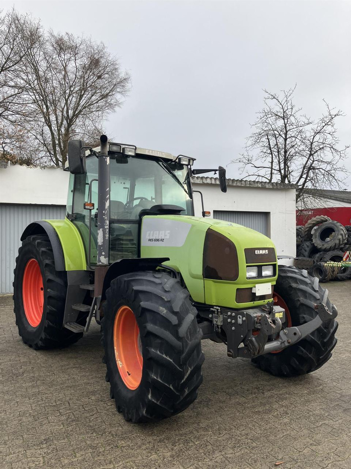 CLAAS Ares 696 RZ - Tractor: foto 5 CLAAS Ares 696 RZ - Tractor: foto 5