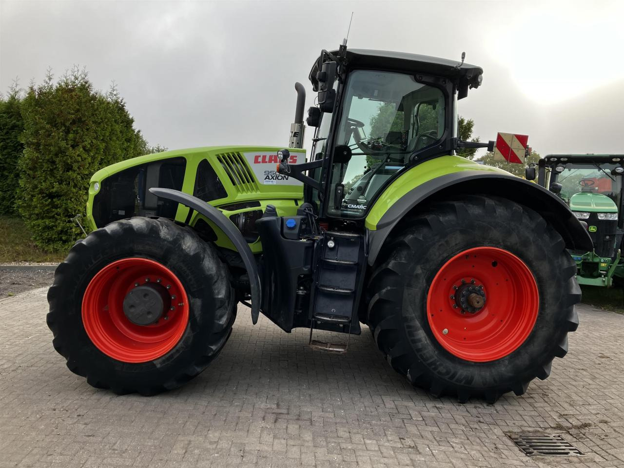CLAAS Axion 950 - Tractor: foto 1 CLAAS Axion 950 - Tractor: foto 1
