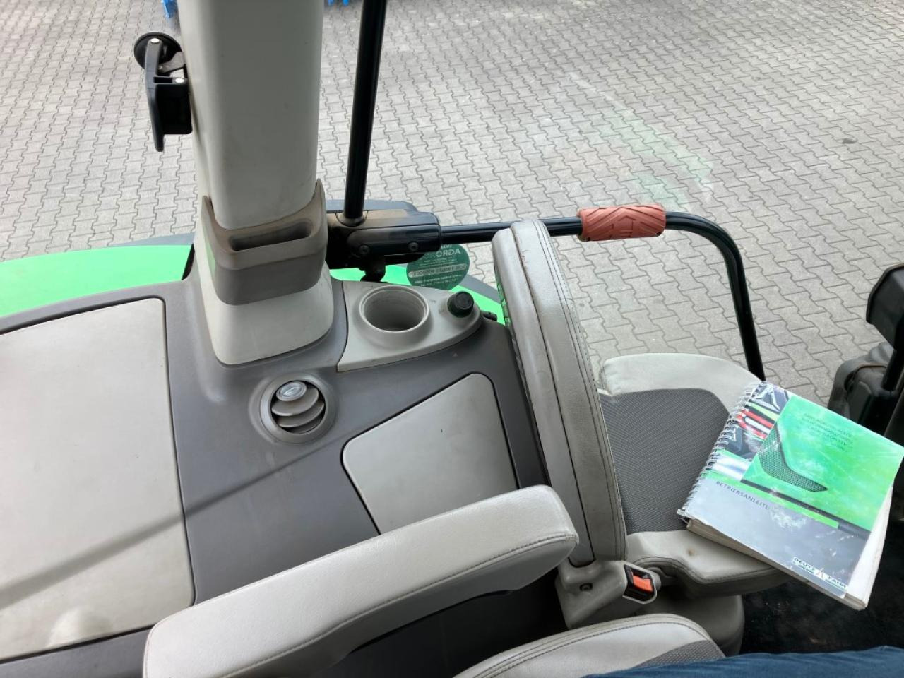 Tractor Deutz-Fahr 6215 TTV: foto 20