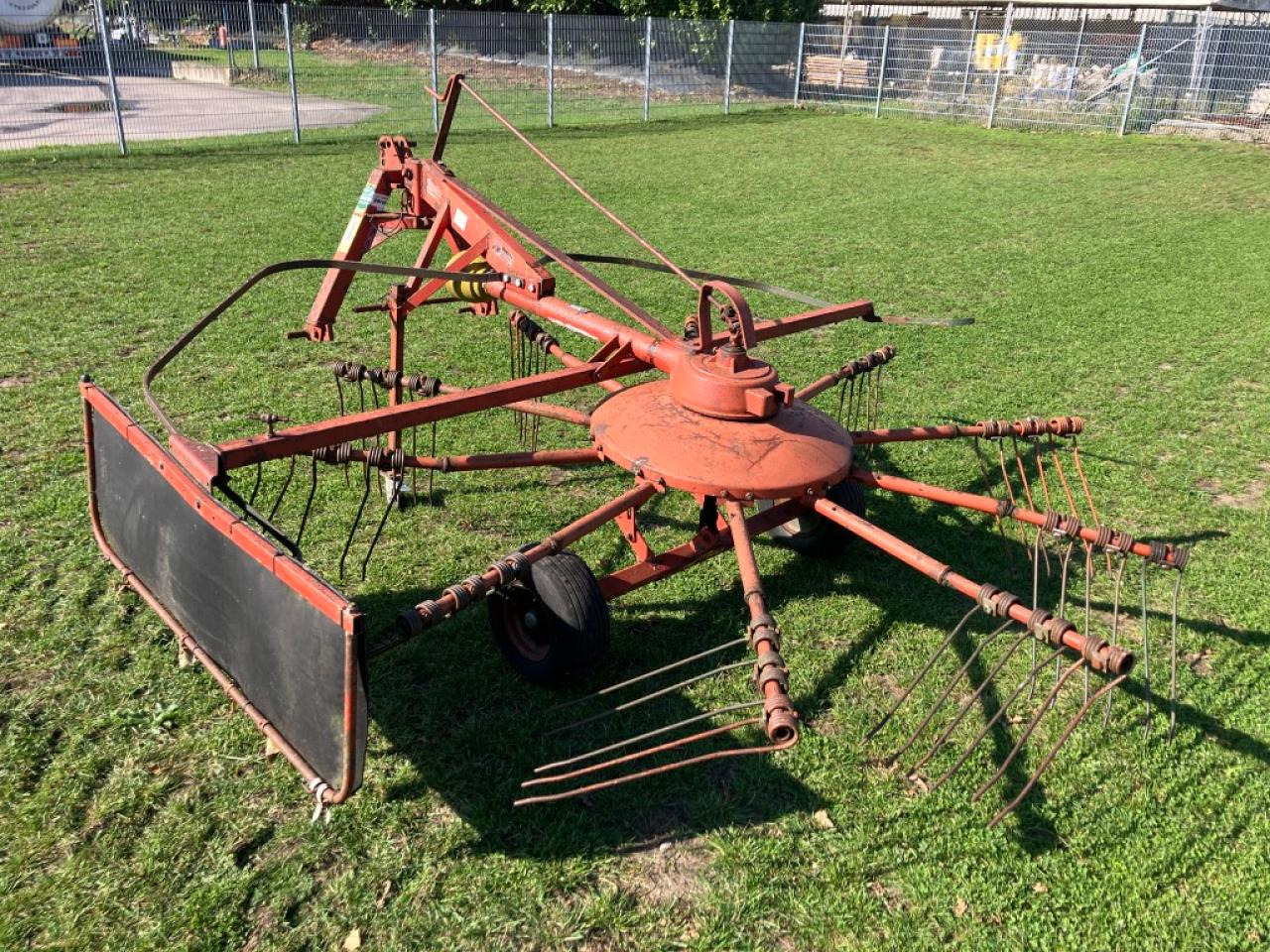 Fella TS 325 - Henificadora: foto 2 Fella TS 325 - Henificadora: foto 2