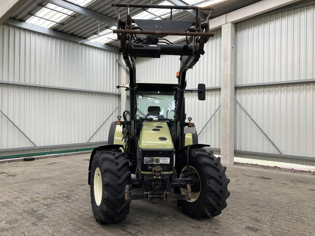 Hürlimann XT 909 - Tractor: foto 3 Hürlimann XT 909 - Tractor: foto 3