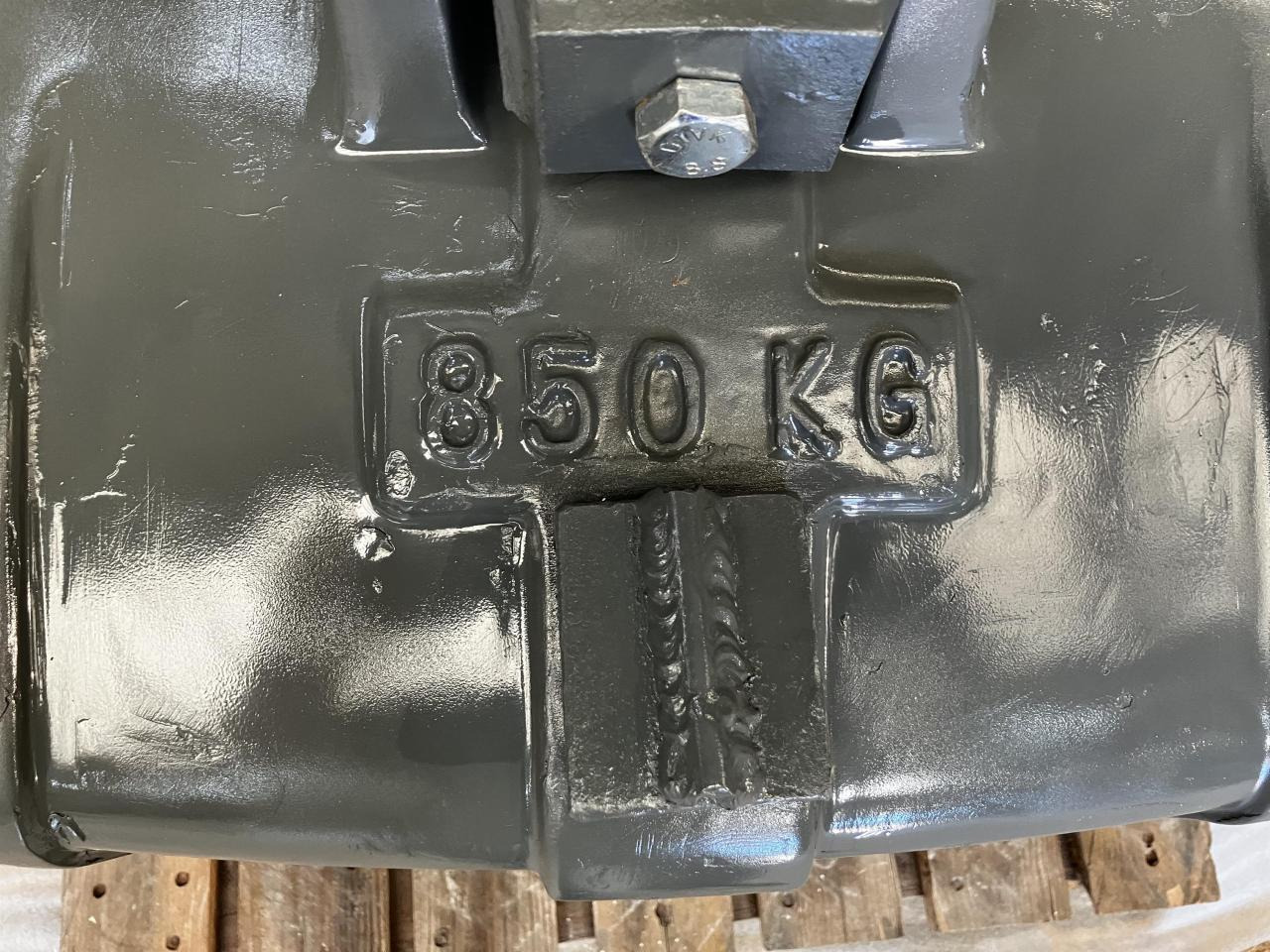 Massey Ferguson MF 850 kg - Implemento: foto 3 Massey Ferguson MF 850 kg - Implemento: foto 3