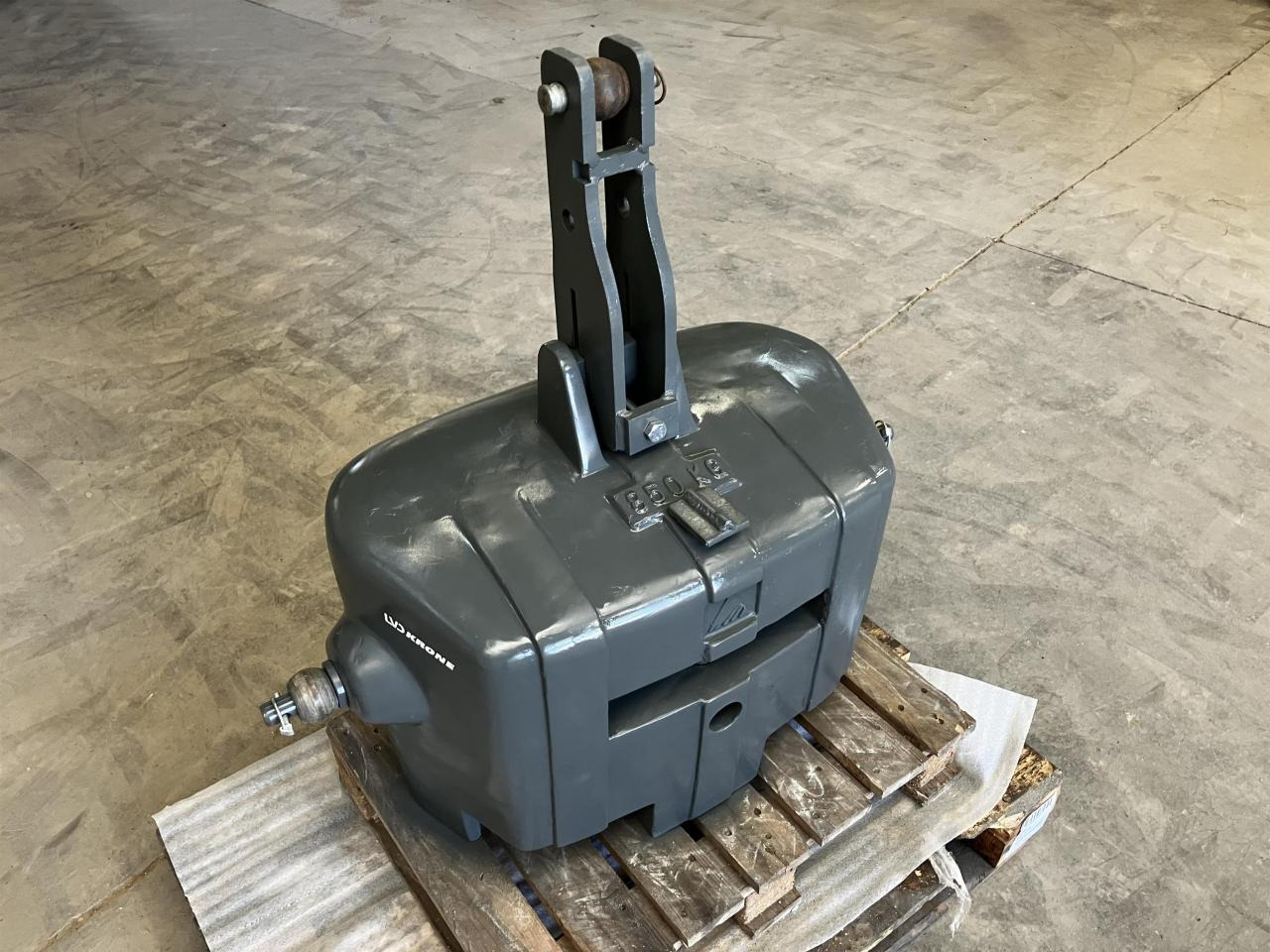 Massey Ferguson MF 850 kg - Implemento: foto 1 Massey Ferguson MF 850 kg - Implemento: foto 1