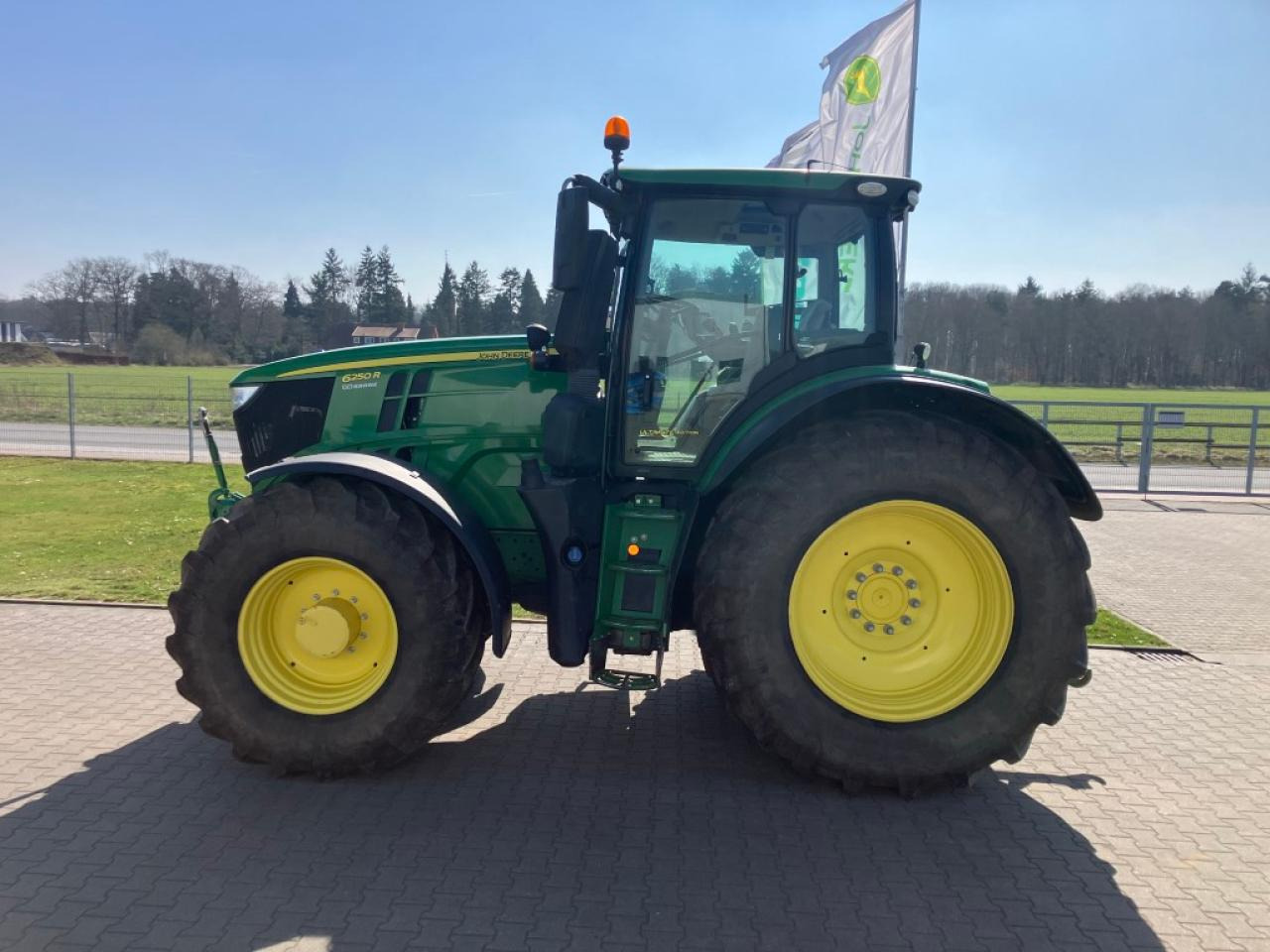 John Deere 6250R - Tractor: foto 4 John Deere 6250R - Tractor: foto 4