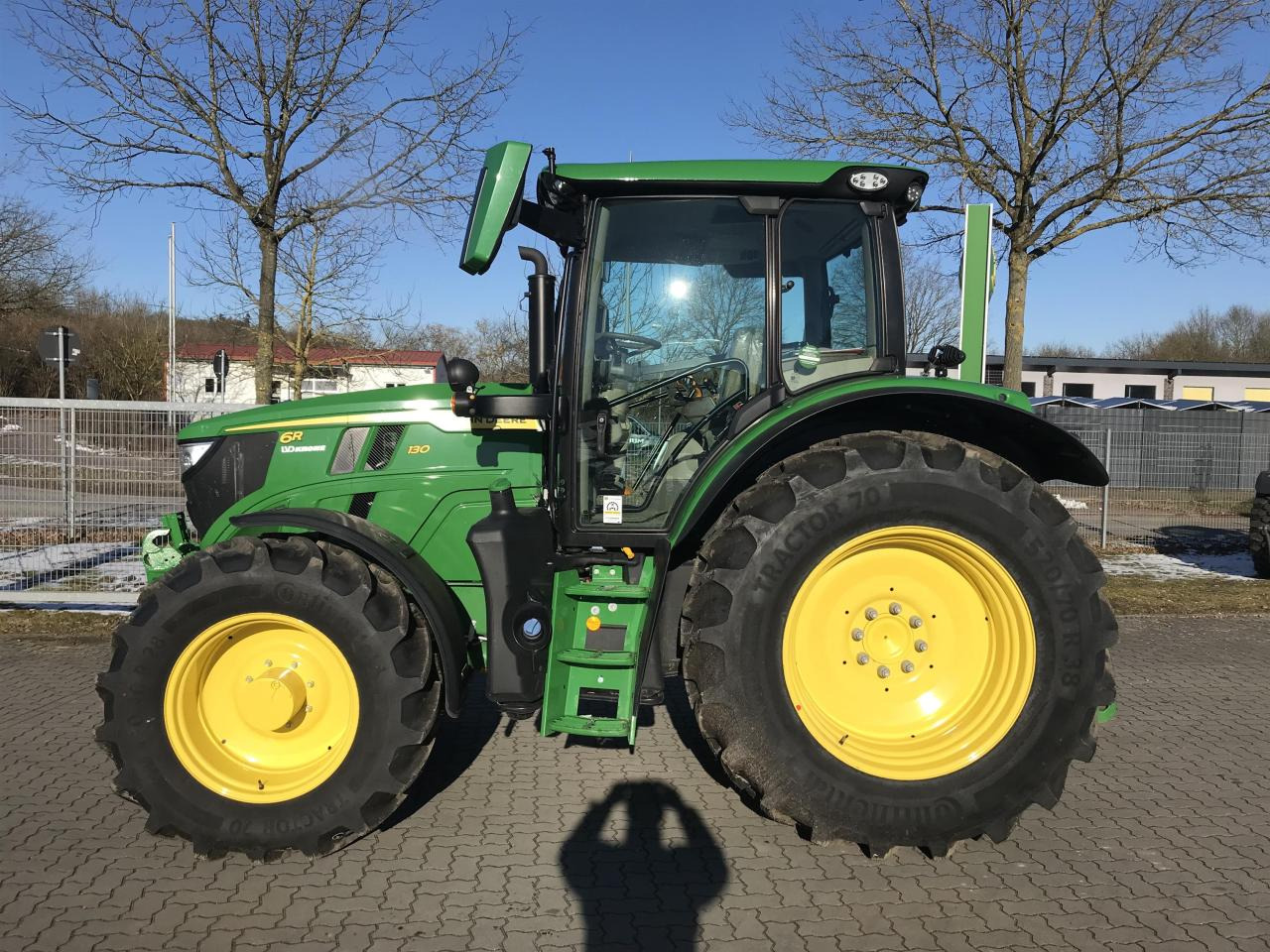 John Deere 6R 130 - Tractor: foto 3 John Deere 6R 130 - Tractor: foto 3