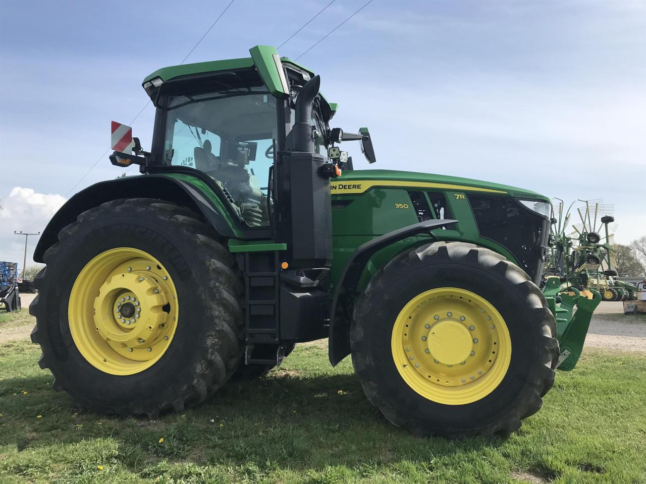 John Deere 7R 350 - Tractor: foto 2 John Deere 7R 350 - Tractor: foto 2