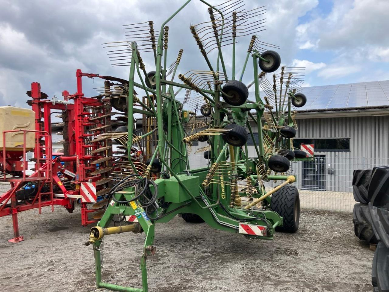 Krone SWADRO 1400 - Henificadora: foto 2 Krone SWADRO 1400 - Henificadora: foto 2
