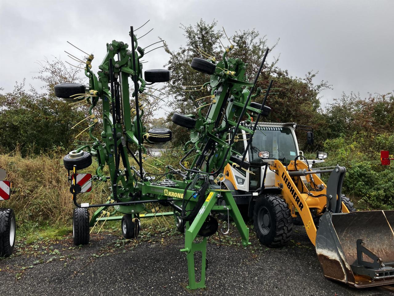 Krone Vendro T 1020 - Henificadora: foto 1 Krone Vendro T 1020 - Henificadora: foto 1