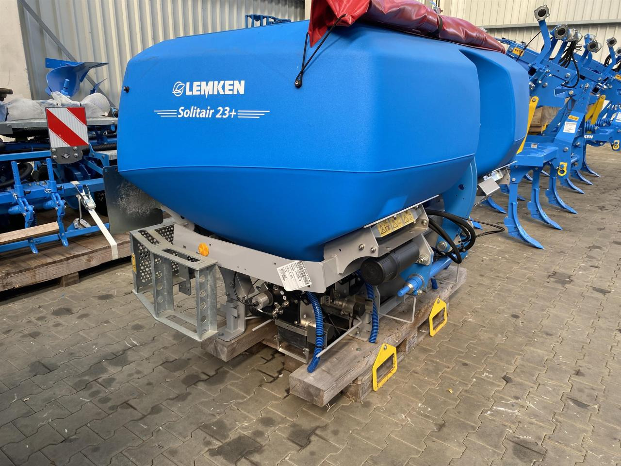 Lemken Azurit 10 K 8 - Sembradora de precisión: foto 2 Lemken Azurit 10 K 8 - Sembradora de precisión: foto 2