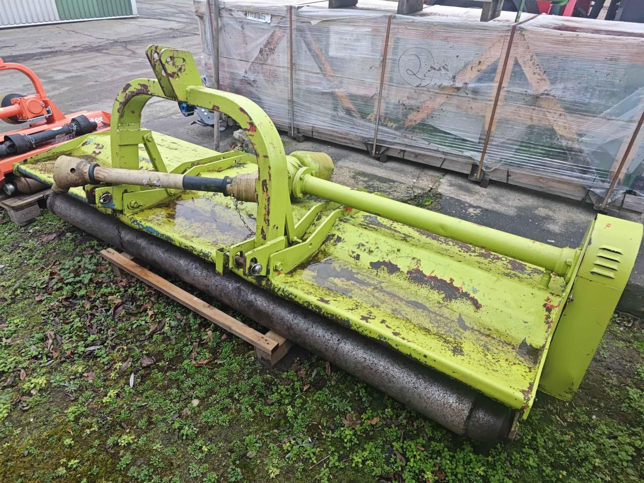 SEPPI M. Front und Heckmulcher 2700mm - Desbrozadora de martillos: foto 2 SEPPI M. Front und Heckmulcher 2700mm - Desbrozadora de martillos: foto 2